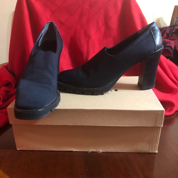 Donald J. Pliner Shoes - Women’s Donald J Pliner